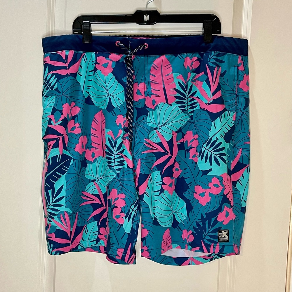ZeroXposur Men’s Blue and Pink Floral Swim Trunks NWT Size XL